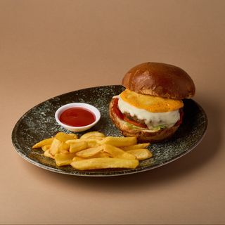 Бургер с мраморной говядиной