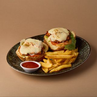 Чикен Бургер