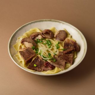 Бешбармак с казы и жая