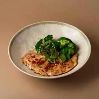 Куриная грудка с брокколи