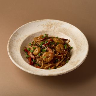 Рисовая лапша с креветками