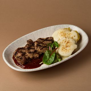 Фаршированная говядина с перечным BBQ