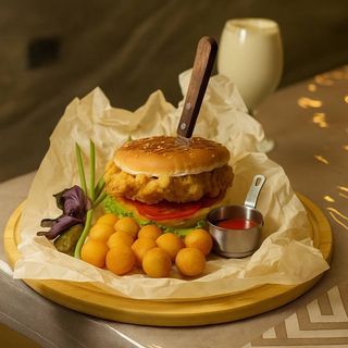 Бургер с острым цепленком