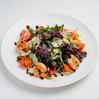 Салат "Микс салат с креветками"