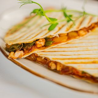 Кесадилья с курицей