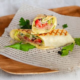 Ролл с грибами и говядиной