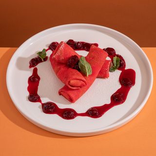 Блины с творогом и вишней