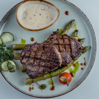 Медальоны со спаржей