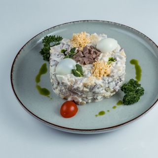 Салат грибной с мясом