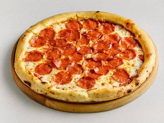 Пицца пепперони
