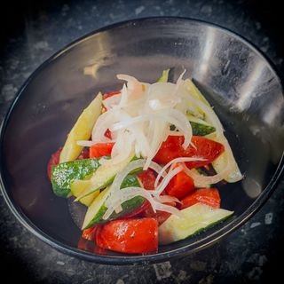 Свежий салат