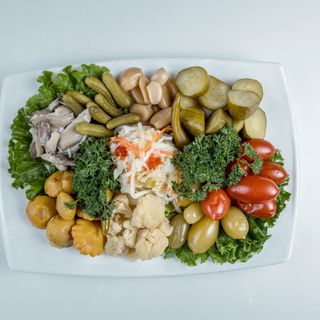 Соленья из погребка собственного заготовления 