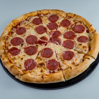 Пицца пепперони