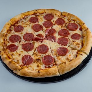 Пицца пепперони
