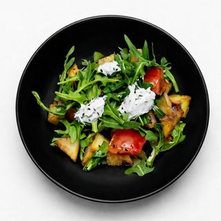 Салат с хрустящими баклажанами