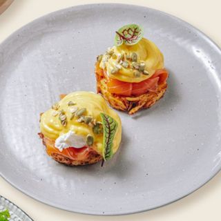 Хаш браун с семгой