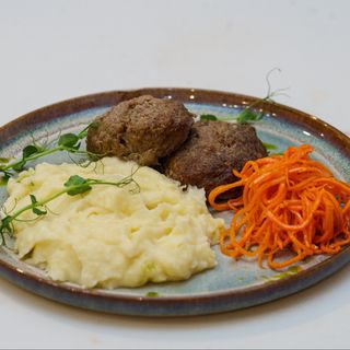 Котлеты с гарниром