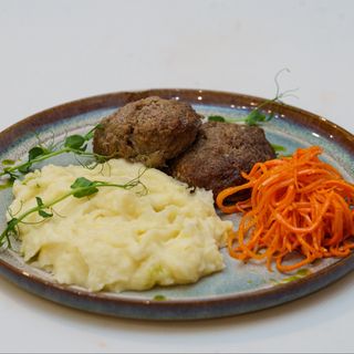 Котлеты с гарниром