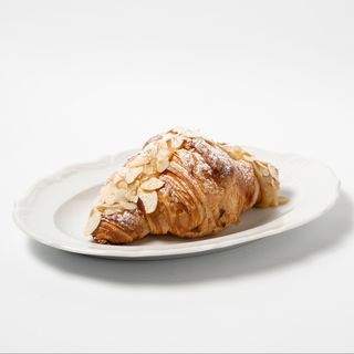 Круассан Миндальный