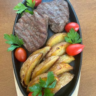 Медальоны с говядиной и картофелем