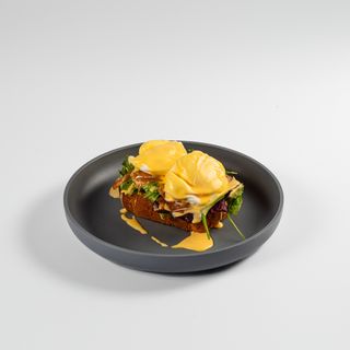 Яйца Бенедикт с семгой