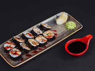 Ролл с угрем / 10шт