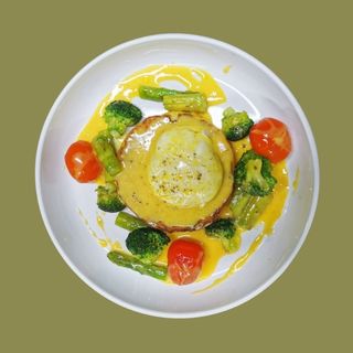 Бенедикт с лососем