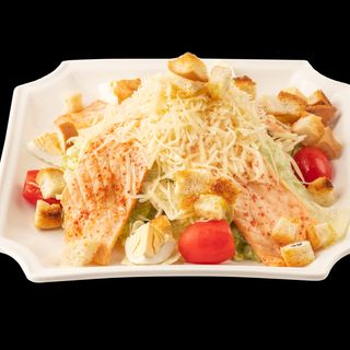 Салат "Цезарь" с лососем