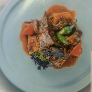 Рёбра говяжьи с картофелем