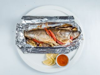 Форель с овощами в фольге