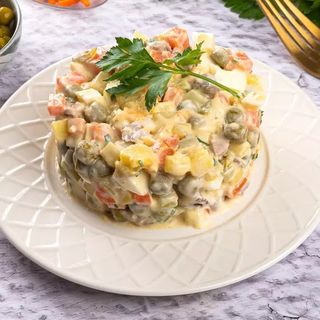 Оливье с говядиной