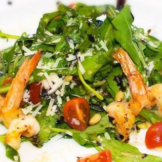 салат Теплый с креветками