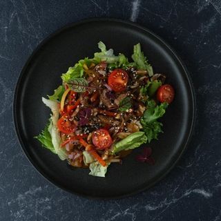 салат Теплый с говядиной