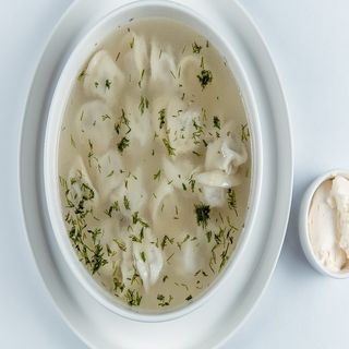 Пельмени с бульоном (большая порция)