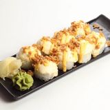 Запеченный цыпленок с соусом спайси