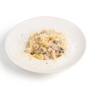  Фетучини с курицей и грибами