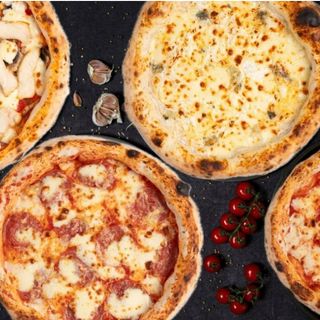 КОМБО 4 пиццы (маргарита/пепперони/курица и гр/4сыра)