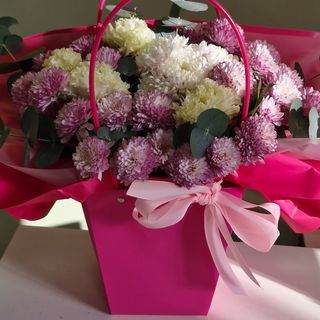 Композиция в малиновой сумочке 