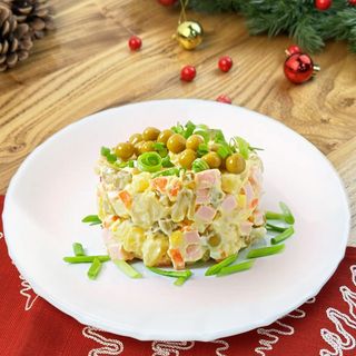 Оливье салаты 1кг / Салат Оливье 1 кг