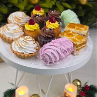 Набор пирожных Праздничный №2 520гр