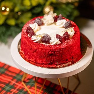 Жаңа жылдық Қызыл барқыт торты 1200гр / Торт Красный бархат Новогодний 1200гр