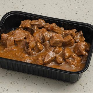 Гуляш с говядиной