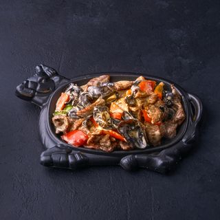 Говядина в сливочном соусе