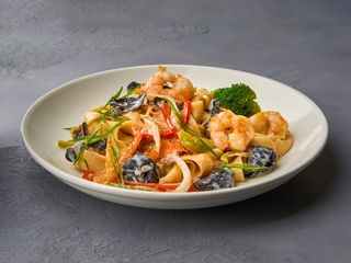 Креветки в сливочном соусе блэк-пепер