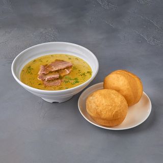 Сорпа с мясом и бауырсаком