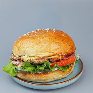 Бургер классический с соусом "Тар-тар"