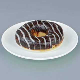 Пончик шоколадный