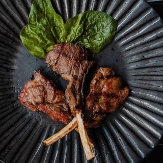 Каре ягненка на косточке