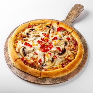 Пицца с курицей