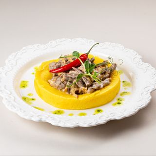 Бефстроганов с картофельным пюре